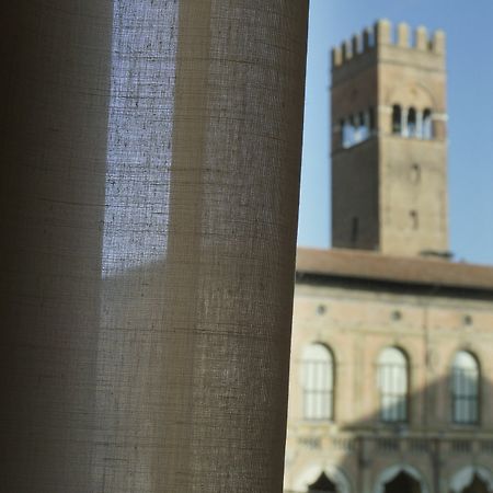 Casa Isolani Luxury Rooms Piazza Maggiore โบโลญญา ภายนอก รูปภาพ