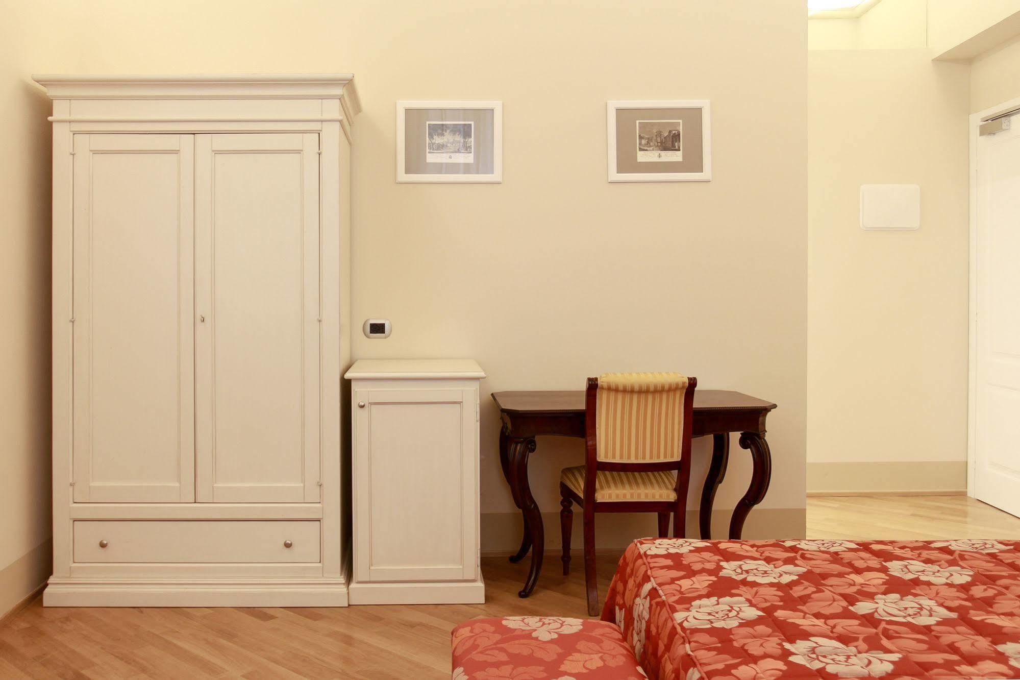 Casa Isolani Luxury Rooms Piazza Maggiore โบโลญญา ภายนอก รูปภาพ