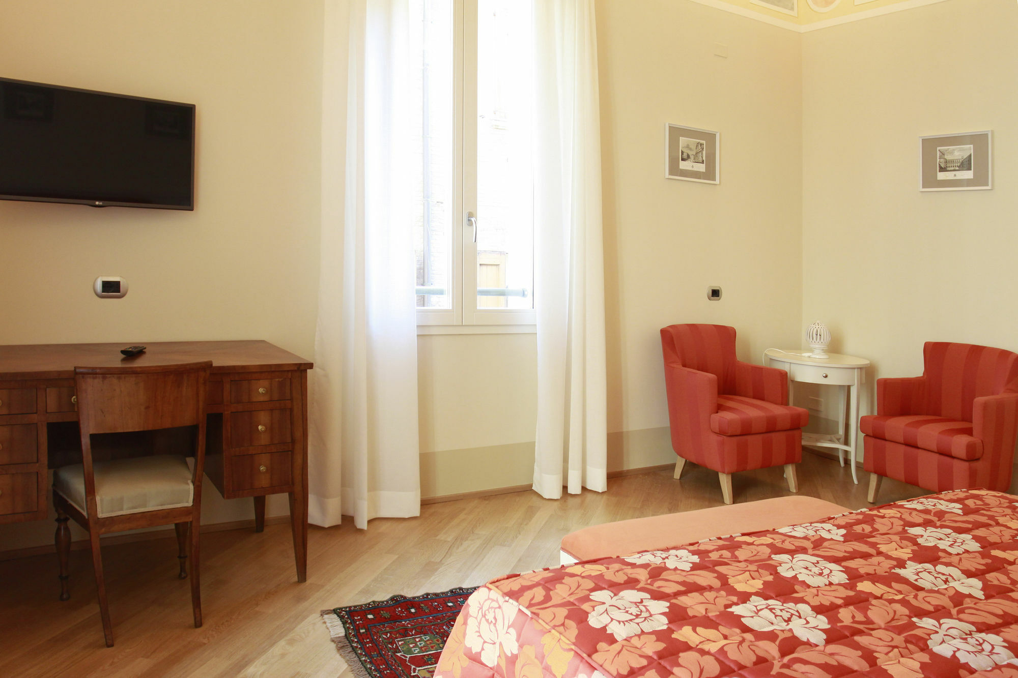 Casa Isolani Luxury Rooms Piazza Maggiore โบโลญญา ภายนอก รูปภาพ