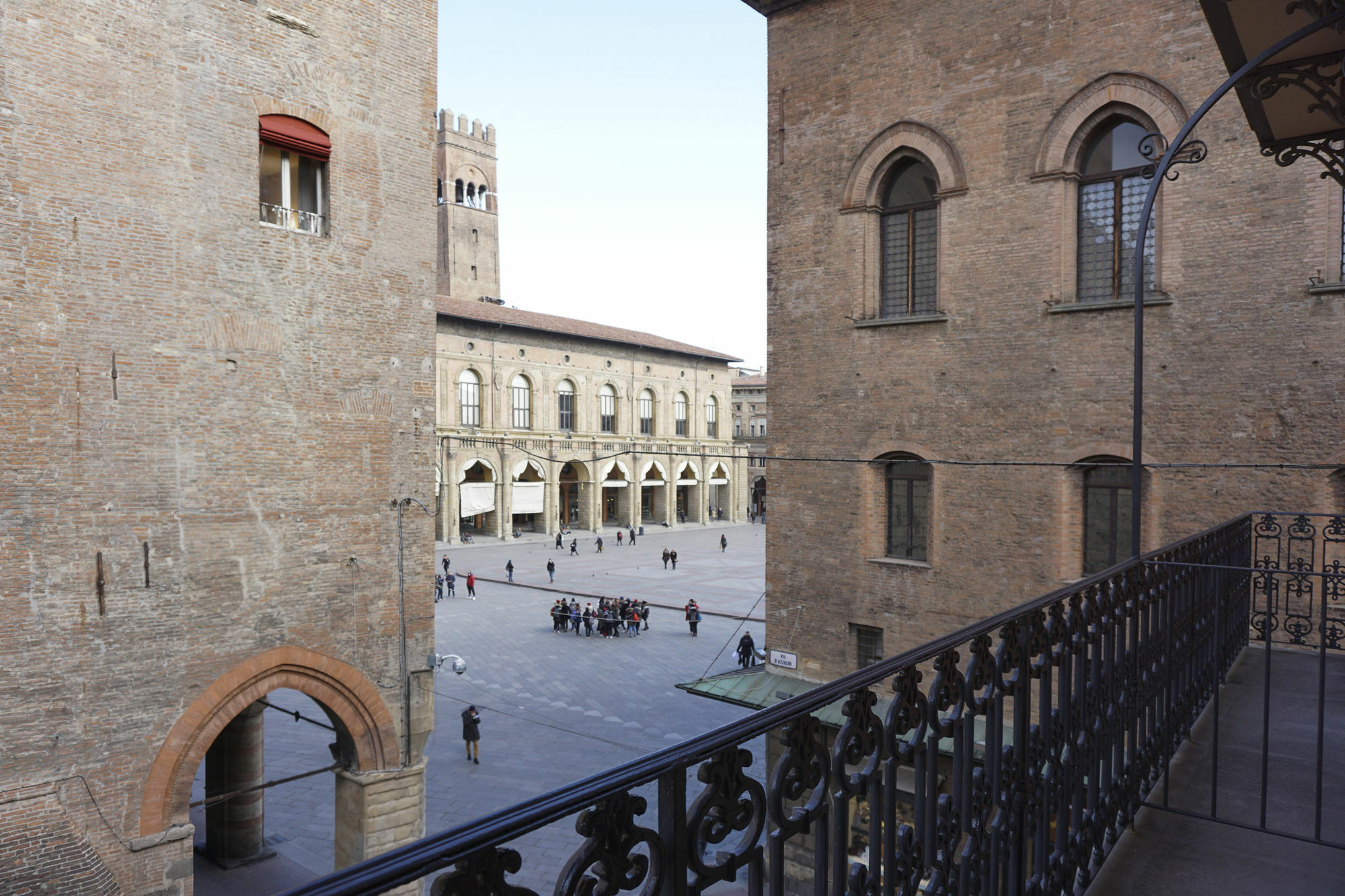 Casa Isolani Luxury Rooms Piazza Maggiore โบโลญญา ภายนอก รูปภาพ